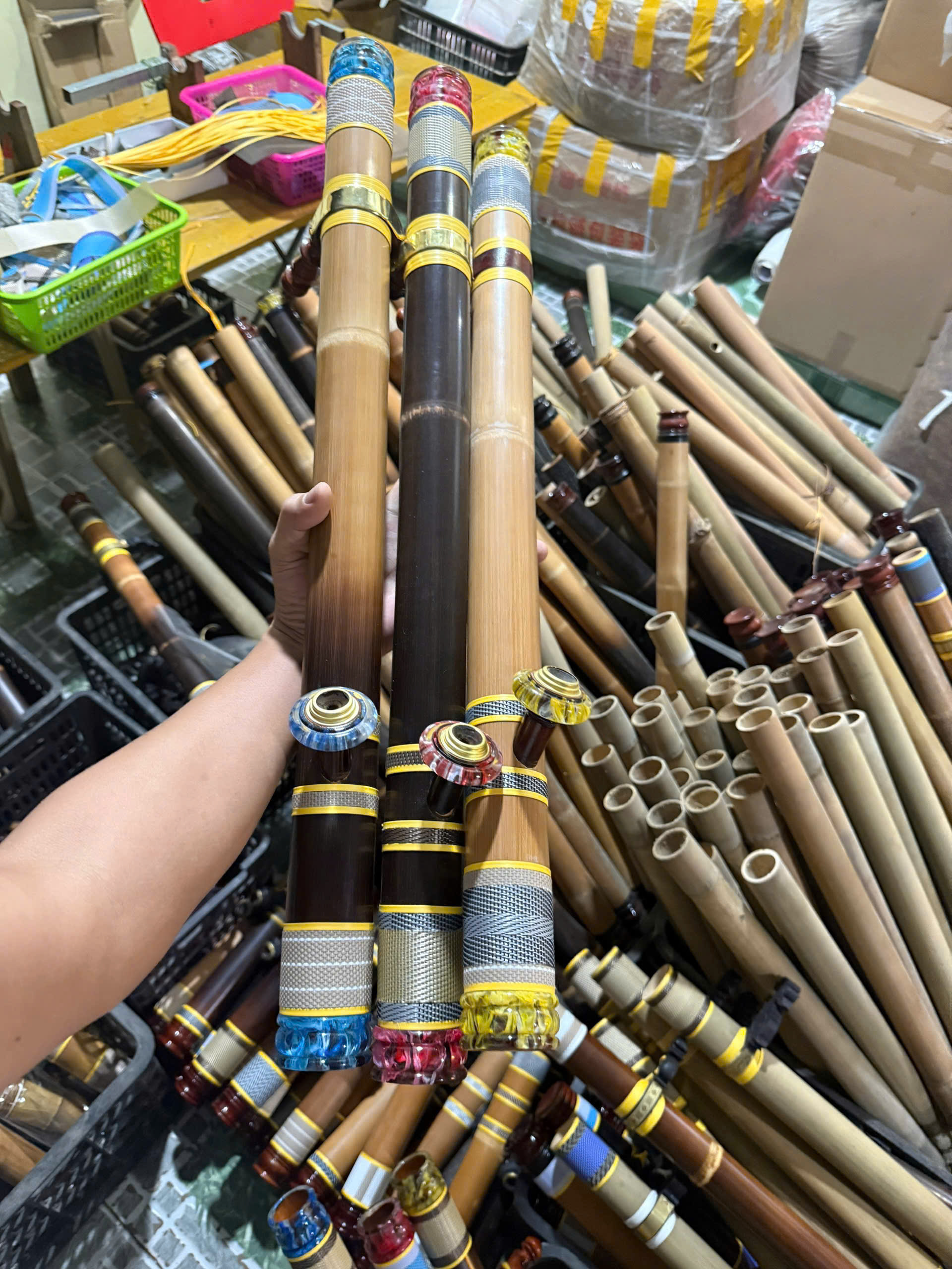 Điếu trúc 2 mắt com bo full ngọc giá 450k